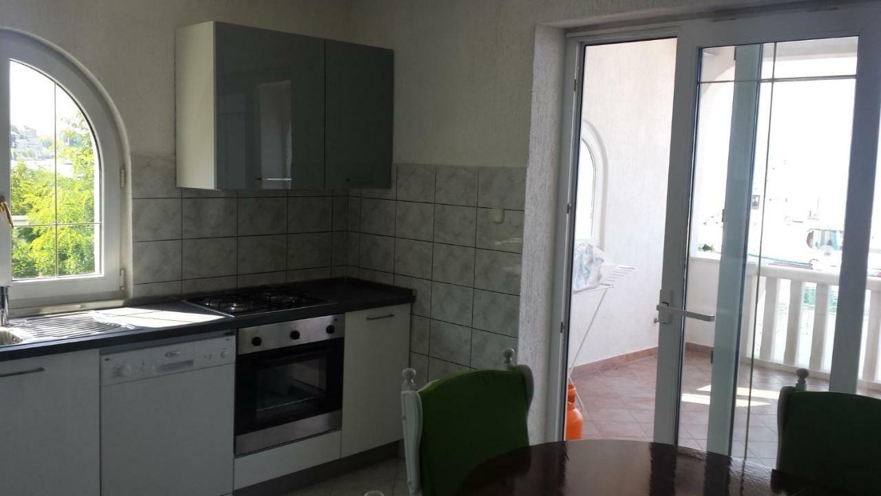 Apartmani Kristijan Jesenice  Esterno foto