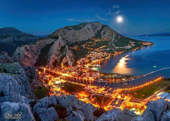 Apartmani Kristijan Jesenice  Esterno foto